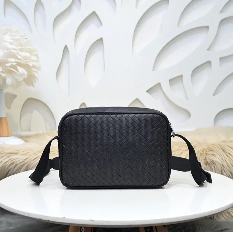 All categories 💚 Top version men’s bags 💚 BV 2024 new BV crossbody bag